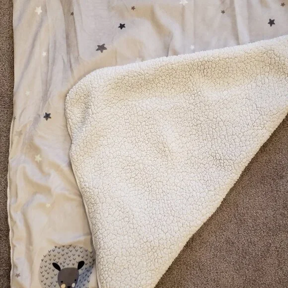 2 sheep fleece baby blankets - Picture 4 of 4